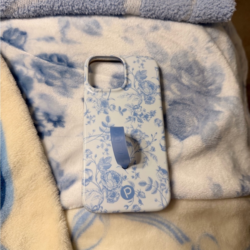 Loopy iPhone 13 Pro Max case; loop is brand new I ordered a new when bc it broke